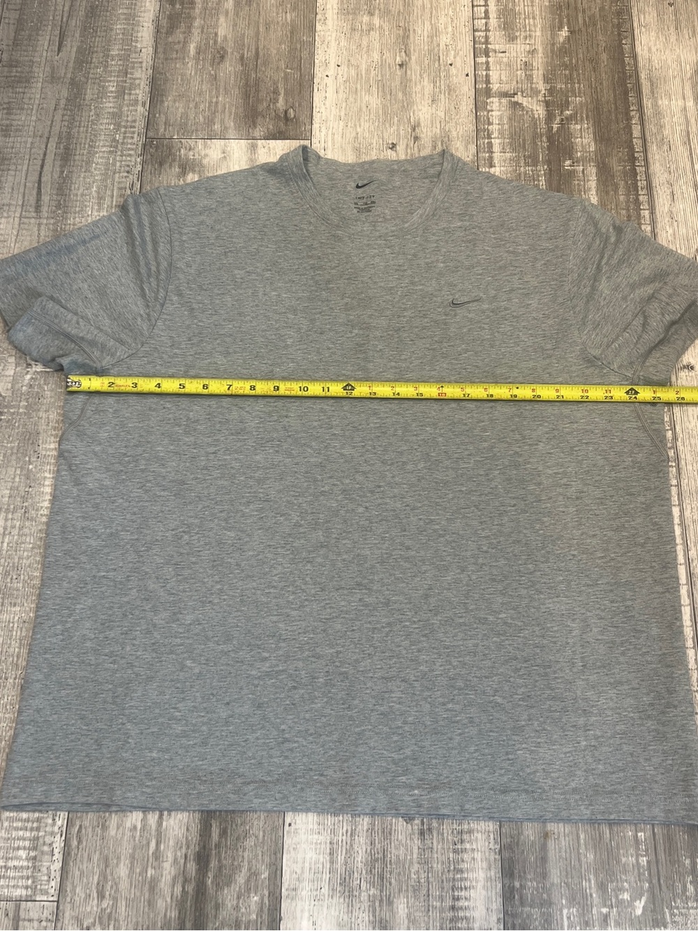 Nike Primary Men's Dri-FIT Short-Sleeve
Versatile Top Size XXL
